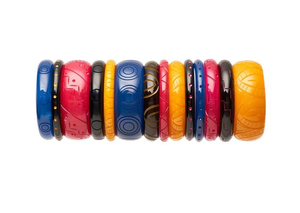 Conjunto de Pulseras de Resina Hechas a Mano, Diseño Trenzado Multicolor, Escultura Artística Redonda, para Mujeres y Niñas, Regalo de Boda, Coleccionable - Product Image 3
