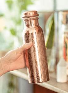 Bouteille d'eau de luxe en corne, style animalier, artisanat de collection à prix réduit - HF Industries - Product Image 2