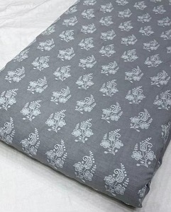 Tela de bordado malté, tela de lentejuelas, tela de malla, tela con estampado digital para la producción de prendas de moda africana, comercio de exportación para compradores. - Product Image 5