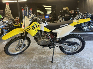 Motocicleta Todoterreno Suzuki DR-Z 125L 2026, Color Amarillo, Lista para Enviar - Product Image 3