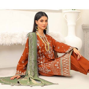 Super vendeur entier vêtements pakistanais et indiens robes indiennes pour femmes sur tissu viscose vêtements quotidiens Lehenga Choli pour femmes - Product Image 4