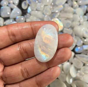 Piedra de luna arcoíris natural cabujón, piedra preciosa de luna con destellos, pulida, suelta, para fabricación de joyas, anillos, colgantes, venta al por mayor - Product Image 6
