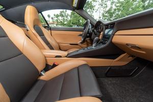 Auto Deportivo de Lujo de Alto Rendimiento 2024, Convertible, Turboalimentado, Automático, 2 Puertas, Materiales Premium Personalizables, Excelente - Product Image 3