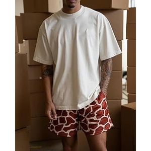 Shorts de sport décontractés pour hommes, imprimé girafe, maille respirante, design graphique par sublimation, pour le basketball - Product Image 1