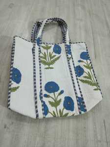 Bolso Tote de Terciopelo de Lujo para Mujer, Gran Capacidad, Bolso de Hombro Acolchado Suave, Bolso de Moda Ecológico y Ligero, Personalizable para Verano - Product Image 3