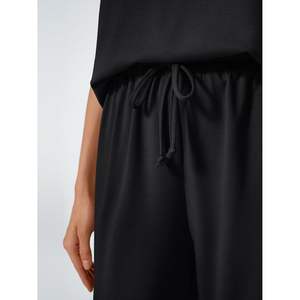 2025 femmes été deux pièces pour salon ensemble coupe ample col montant haut court et pantalon à jambes larges conception assortie - Product Image 4