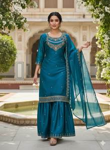 Ensemble Sharara en tissu Fendy au charme élégant avec broderie de sequins haut de gamme - Product Image 2