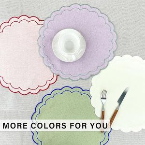 Set di 4 tovagliette in lino e cotone con ricamo floreale a festoni, 38 cm, tessuto con trama in lino naturale, lavabili in lavatrice - Product Image 3