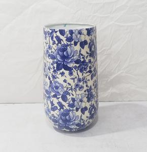 Maceta metálica alta cilíndrica con diseño moderno acanalado y acabado brillante, para plantas decorativas de interior y exterior. - Product Image 2