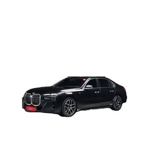 BMW Série 7 740i XDrive M Sport Modèle 2024/11 avec 54 669 km Volant à Gauche Boîte de Vitesses Automatique - Product Image 1