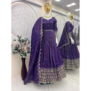 ชุดเดรส Anarkali สีชมพู ดีไซน์โดย Sai Creation พร้อมกางเกงผ้าไหมและผ้าคลุมไหล่ ไซส์ L สำหรับงานปาร์ตี้ - Product Image 4