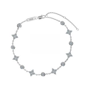 Brazalete de Plata de Ley de Alta Calidad, Chapado en Oro, con Diamantes de Imitación, Lujoso y Moderno para Mujer, Precio Competitivo en India - Product Image 2