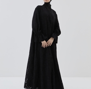 Nueva Abaya Tradicional Islámica Negra para Mujer, Estilo Saudí, de Poliéster Transpirable, Largo hasta el Tobillo, para Primavera - Product Image 1