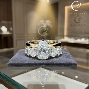 Anillo de Compromiso de Lujo con Diamante Cultivado en Laboratorio de Corte Pera de 2.00 CT, Certificado por IGI, con Piedras Laterales Ovaladas |   Gold Caratleaf - Product Image 4