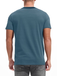 Camiseta de Algodón de Color Sólido para Hombre, Manga Corta, Cuello Redondo, Corte Regular, Informal, Tejida, con Bolsillo y Ribete en Contraste - Product Image 3