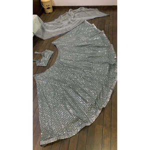 Ensemble élégant de lehenga pour femmes, vêtements de soirée, avec travail de séquence sur toute la surface - Product Image 1