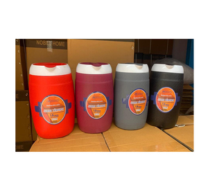 Bouteilles et bouilloires isothermes à double paroi de style moderne, les plus vendues, de 1,5 litre, à un prix exceptionnel - Product Image 1