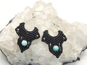Pendientes de Macramé Negros Hechos a Mano con Amazonita, Pendientes Colgantes Boho con Piedras Preciosas, Joyería Artesanal con Cuentas Azules Naturales, Regalo para Ella - Product Image 2