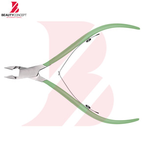 กรรไกรตัดหนังกำพร้าสีเขียวพาสเทล ด้ามจับนุ่ม สแตนเลสสตีล ตัดเล็บได้อย่างแม่นยำ อุปกรณ์ทำเล็บมืออาชีพ - Product Image 2