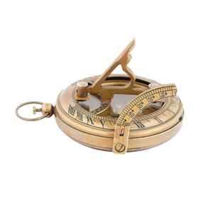 เข็มทิศทองเหลืองโบราณพร้อมฝาปิดแบบมีบานพับ เข็มทิศพกพาสำหรับการเดินเรือ เครื่องมือเดินเรือทางทะเล ของตกแต่ง ของสะสม ของขวัญ - Product Image 3