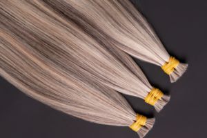 Vietnamien 100% Extension de tissage de cheveux humains non transformés Dôme Cap brut doux pas cher en vrac soyeux vague droite vierge blonde - Product Image 3