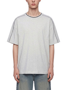 Camiseta Oversize para Hombre con Detalle de Costura y Hombro Caído, Cuello Redondo, Peso Pesado, Estilo Streetwear con Líneas de Costura en Contraste - Product Image 3