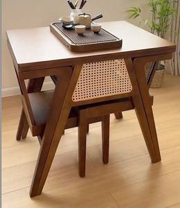 Chaise et Table de Salle à Manger Modernes en Bois et Rotin Tressé pour Intérieur et Extérieur, Idéales pour Cuisine, Jardin, Terrasse, Café, Restaurant – Offre Spéciale - Product Image 1