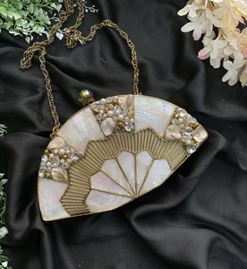 กระเป๋าถือคลัทช์สุดหรูสำหรับผู้หญิงกระเป๋าคลัทช์ทำจากเรซินสำหรับงานแต่งงาน - Product Image 2