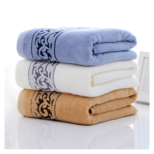 Serviette de bain jacquard personnalisée, tissée, épaisse, douce, absorbante, en coton, pour hôtel, fabricant de serviettes de douche - Product Image 1