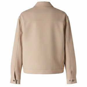Veste cintrée en similicuir pour homme, couleur beige, design moderne, tissu de haute qualité et détails de poches élégants - Product Image 2