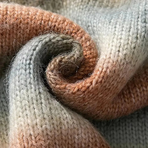 Pull tricoté rayé pour homme, col rond, manches longues, en acrylique chaud pour l'automne, fabriqué au Pakistan - Product Image 4