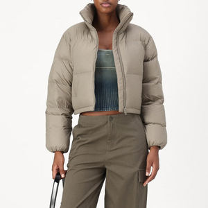 Blouson court matelassé pour femme en peau de mouton, respirant, avec doublure en viscose, ourlet ajustable, manteau d'hiver, coupe ajustée, court, effet bulle, OEM - Product Image 5