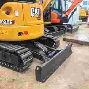 รถขุดตีนตะขาบไฮดรอลิกขนาดเล็ก3.5ตัน303.5E แมวพร้อมเครื่องยนต์ C1.8แมวและถัง0.11m ³ สภาพดี - Product Image 3