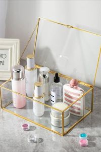 Boîte de rangement en métal et verre avec cadre en métal doré pour organiser les bijoux - Product Image 4