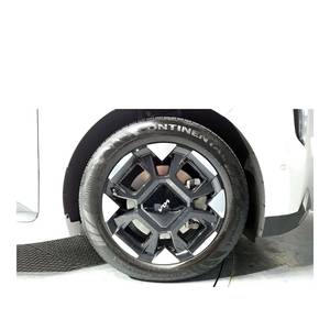 Kia Carnival 9 places essence 2024, limousine haut-bas, 11 719 km, boîte automatique, cuir, pour entreprises spécialisées dans les besoins particuliers - Product Image 5