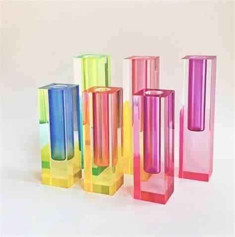 Eye-Catching Acrylic Block Model: A Colorful Flower Vase Design That Brings Life and Vibrancy to Your Home Décor
