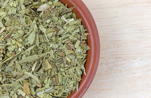 Feuilles de Séné Biologiques Cultivées, Tiges Triées, Sans Poussière, Pour l'Industrie Alimentaire et des Boissons, Charge en Conteneur, Vrac, FitTree - Product Image 6