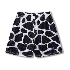 Shorts de basketball en mesh personnalisés en gros, motif imprimé par sublimation, respirants, séchage rapide, style streetwear pour hommes, 100% polyester - Product Image 2