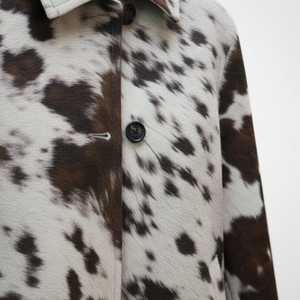 Veste Chemise Homme en Cuir Véritable Motif Peau de Vache Col Rabattu Fermeture Éclair Coupe Droite Style Motard Décontracté Hiver Personnalisable - Product Image 4