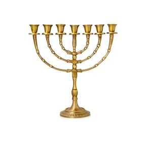 Menorah de latón de 7 ramas, marca Salomon's Menorah, hermoso candelabro de latón resistente para el hogar. - Product Image 1