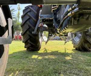 รถแทรกเตอร์มัสซีย์เฟอร์กูสัน รุ่น Millat MF 375-2WD 75 แรงม้า พร้อมเครื่องยนต์และเกียร์ สำหรับโรงเรือนเกษตร - Product Image 4