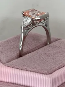 Anillo de compromiso de diamante rosa talla esmeralda, anillo de tres piedras con zafiro melocotón, anillo de boda de oro blanco con media engaste y piedra lateral en forma de pera, regalo. - Product Image 2