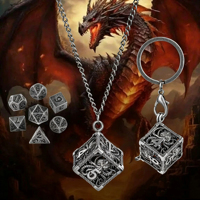 Porte-dés en métal, Collier, Porte-clés, Pendentif D&D en gros avec mini dés polyédriques, motifs Dragon, Crâne, Balle, et divers designs pour dés de D&D