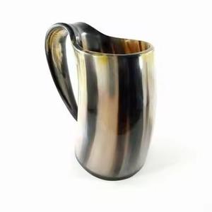 Chope à bière artisanale en corne de buffle naturelle avec couvercle en bambou, finition lisse, poignée robuste, style contemporain pour les fêtes - Product Image 4