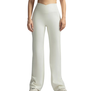 Ensemble de vêtements de sport blancs pour femmes, haut court et leggings évasés, pour yoga, gym, fitness, vêtements de sport, vente en gros, fabricant OEM - Product Image 3