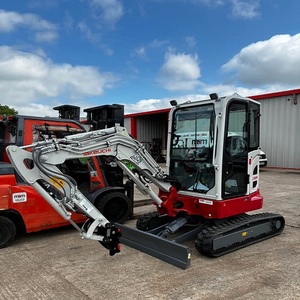 Compre una Excavadora de 2.5 Toneladas con Cabina Opcional para Excavación de Tierra y Rotación, Mini Excavadora con Entrega Rápida - Product Image 2