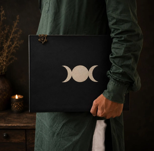 Diario de Cuero Triple Luna, Diario Hechizado Hecho a Mano, Libro de Sombras Gótico, Diario Wiccano, Cuaderno Pagano, Grimorio, Espiritual - Product Image 3