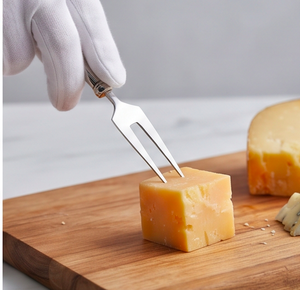 Juego de 4 cuchillos para queso de acero inoxidable, 2 espátulas, 2 tenedores, mangos plateados, aptos para lavavajillas, para uso en la cocina - Product Image 5