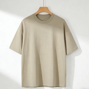 เสื้อยืดโอเวอร์ไซส์ผู้ชายแบบเรียบ โลโก้ด้านหน้า ผลิตตามสั่ง (OEM) คุณภาพสูง ผ้าฝ้าย 100% ระบายอากาศได้ดี ปรับแต่งได้ตามต้องการ - Product Image 1