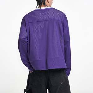 Camiseta Deportiva Morada de Malla con Número 92, Cuello en V, Manga Corta, Estilo Crop Top Oversize para Hombre - Product Image 3